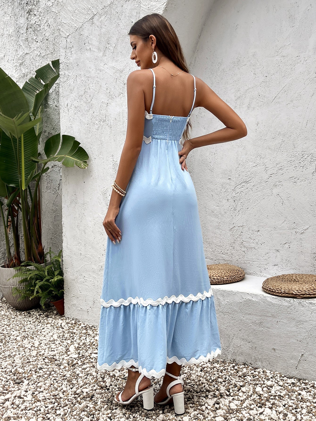 Contrast Color Ruched Backless Cami Dress