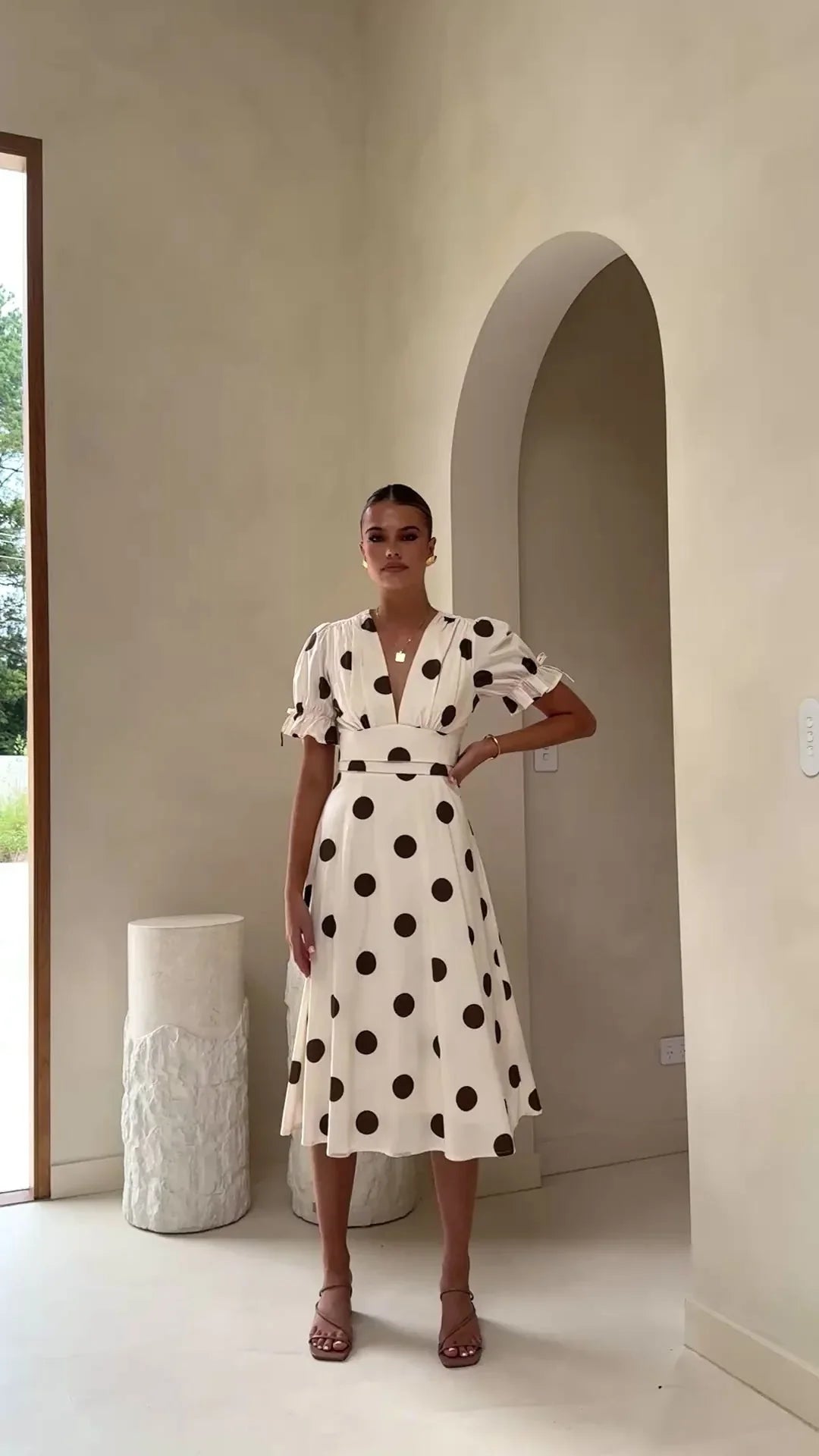 Alondra Midi Dress - White/Camel